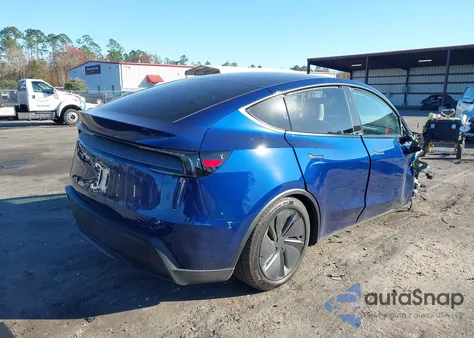 2026 Tesla Model Y Long Range Dual Motor All-Wheel Drive from USA, damaged, VIN 7SAYGDEDXTA457065